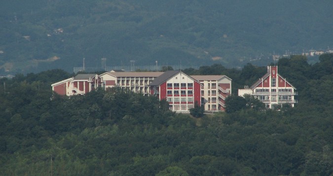 初芝富田林中学校